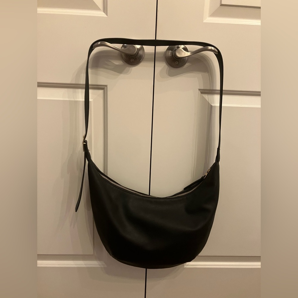 Universal Thread Black Crescent Shoulder Bag Large - image 3